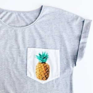 Pineapple Short Sleeve Graphic Tee Grey Size Small